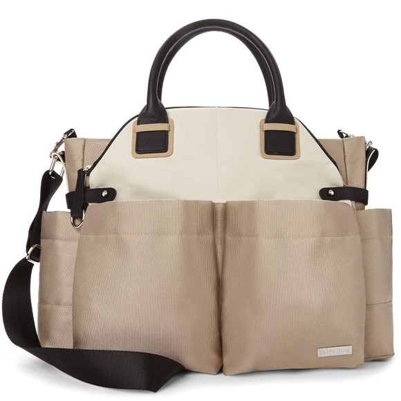 Skip Hop diaper bag - Picture 2 of 7